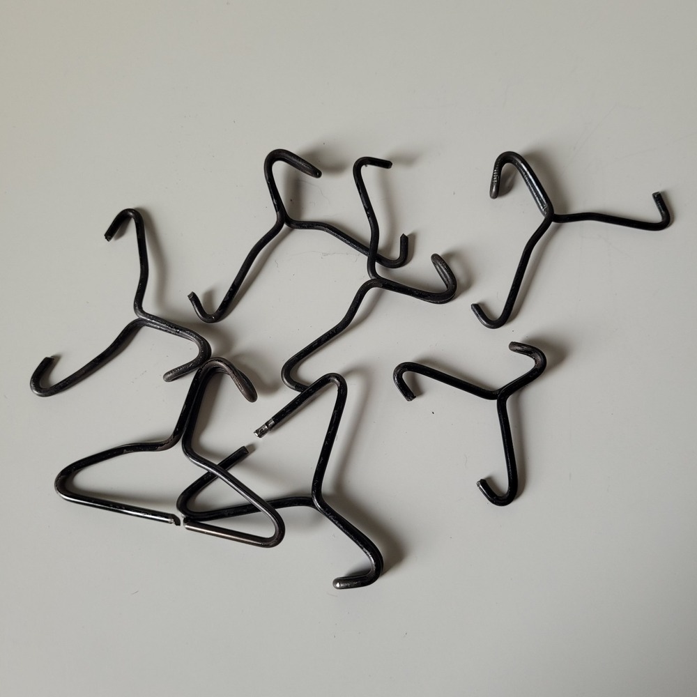 Rare Vtg 1960s SUSIE GOOSE Barbie & Ken Black WIRE HANGERS (Set of 7) Accessory